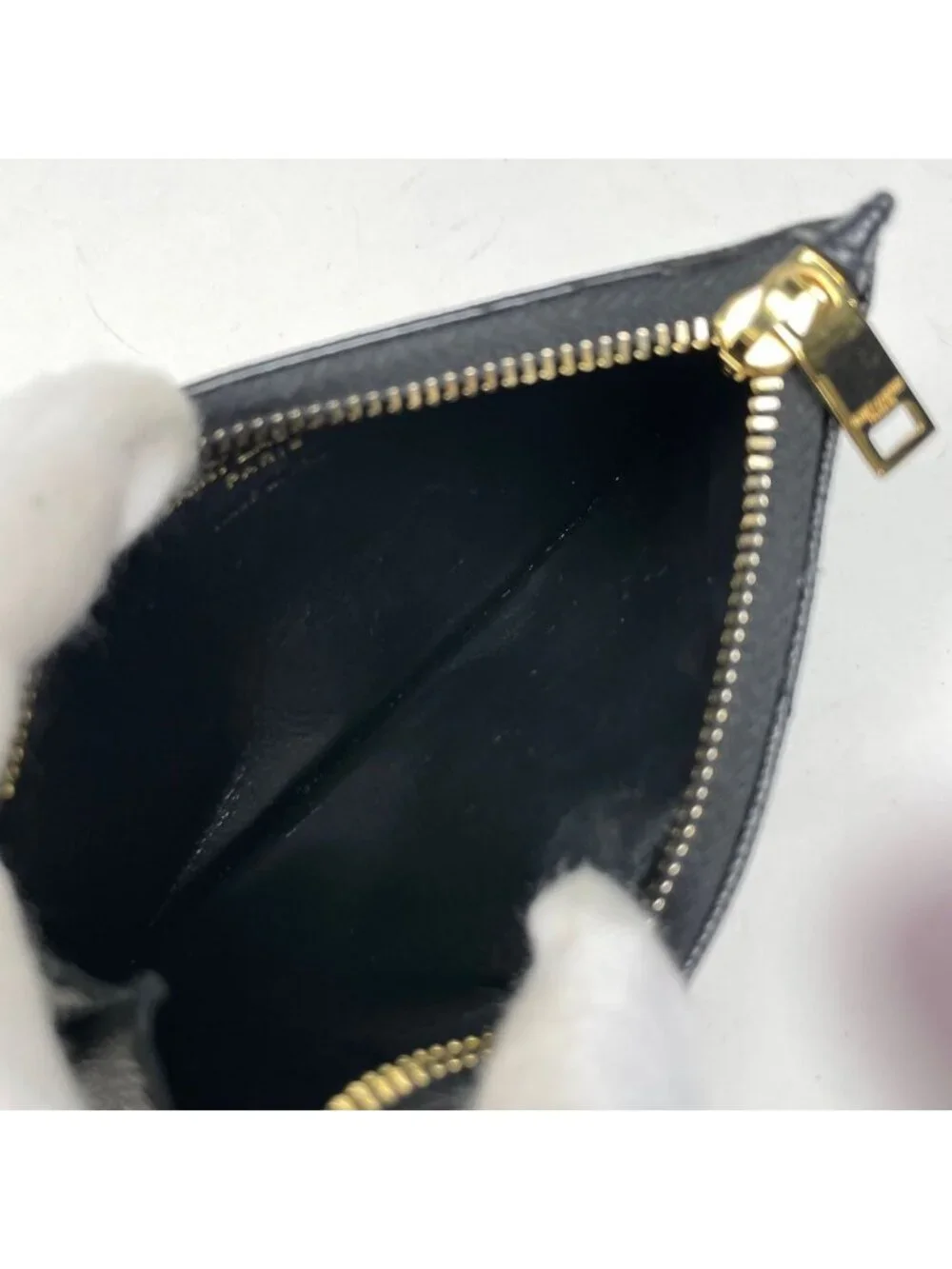 Saint Laurent Monogram Lambskin Fragment Zip Card Case Leather Black - Picture 6 of 7